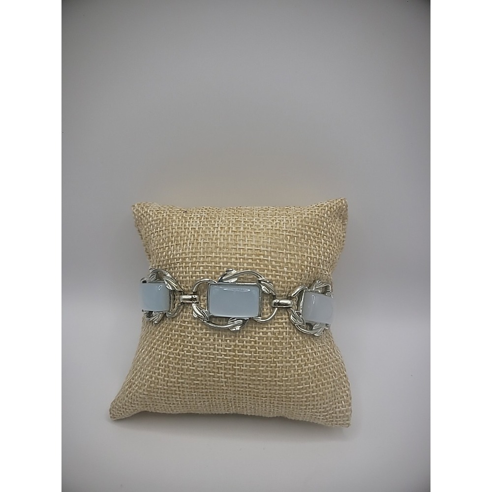 Vintage Coro Bracelet Pale Blue Lucite Stone Silver Tone Fold Over Clasp Jewelry